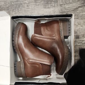 SHEIN Brown Ankle Boots